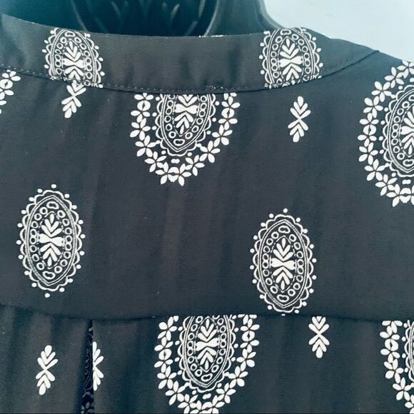 Pink Republic Floral Print Blouse. Size XS - Picture 8 of 14